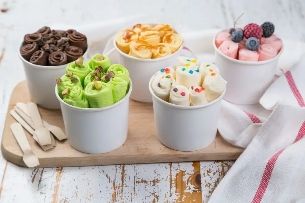 Pilihan Rasa Es Krim Roll